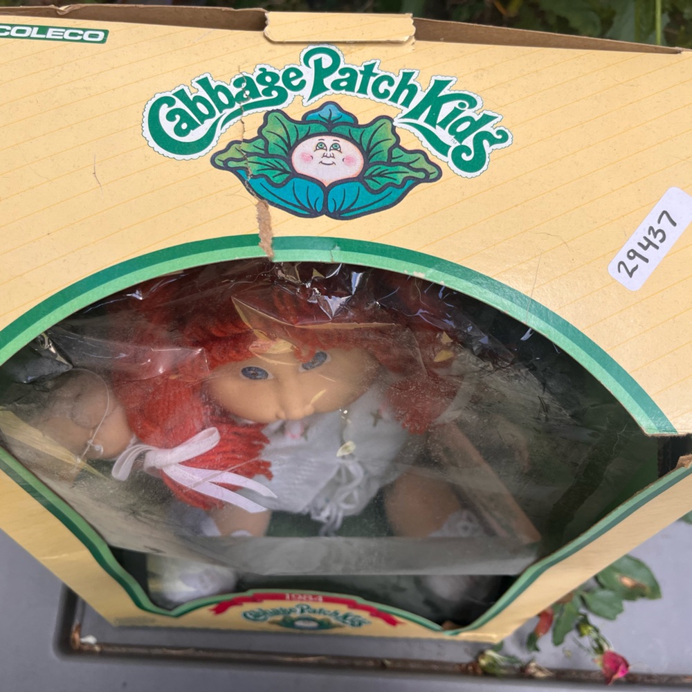 1984 cabbage patch kids doll new in box - plastic covering has been broken - Picture 4 of 7